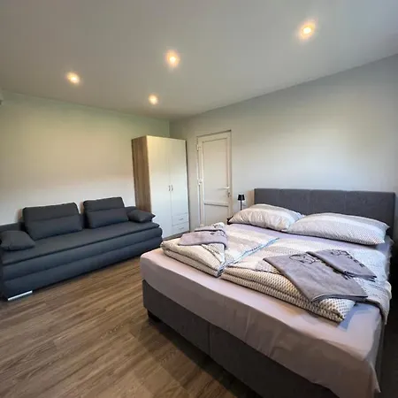 Fresh شقة أوسياخ