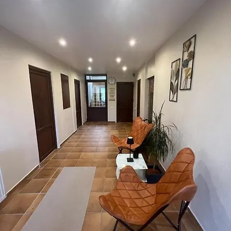 Fresh Apartment *